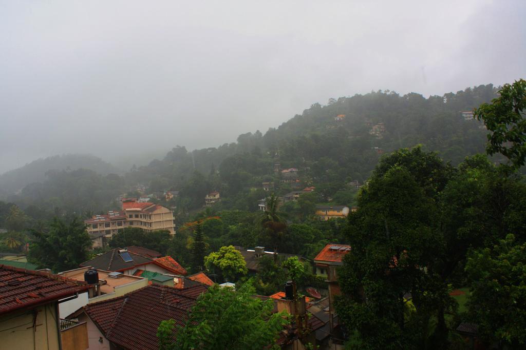 Imaaga Kandy Residence Экстерьер фото
