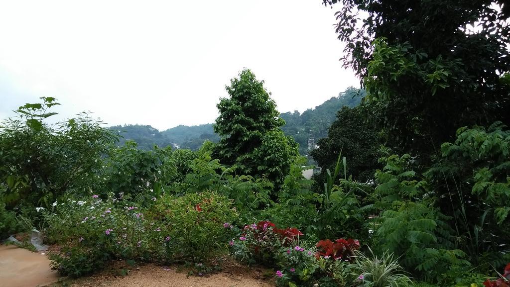Imaaga Kandy Residence Экстерьер фото